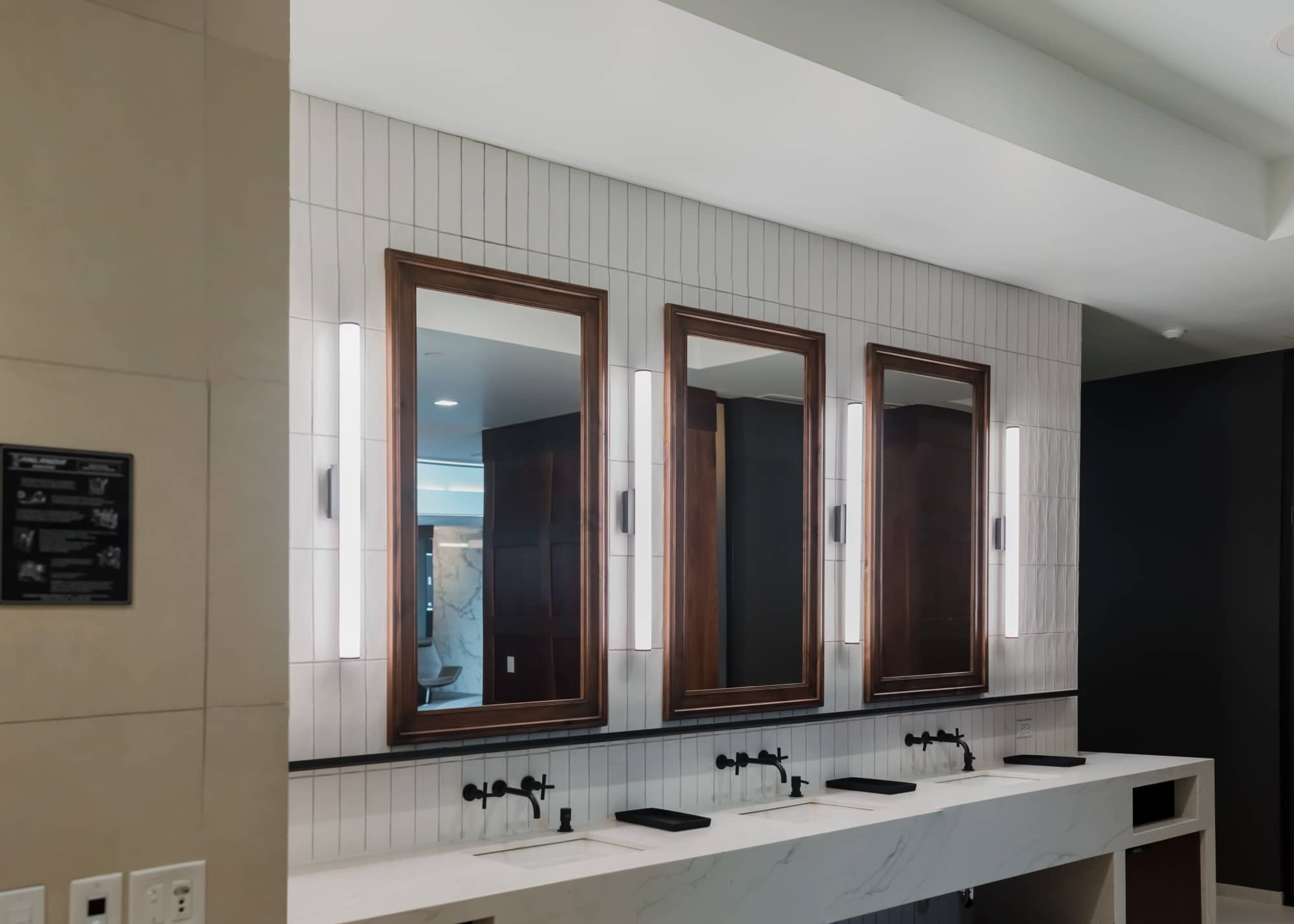 Brownlee Lighting High Performance Decorative Lighting Solutions